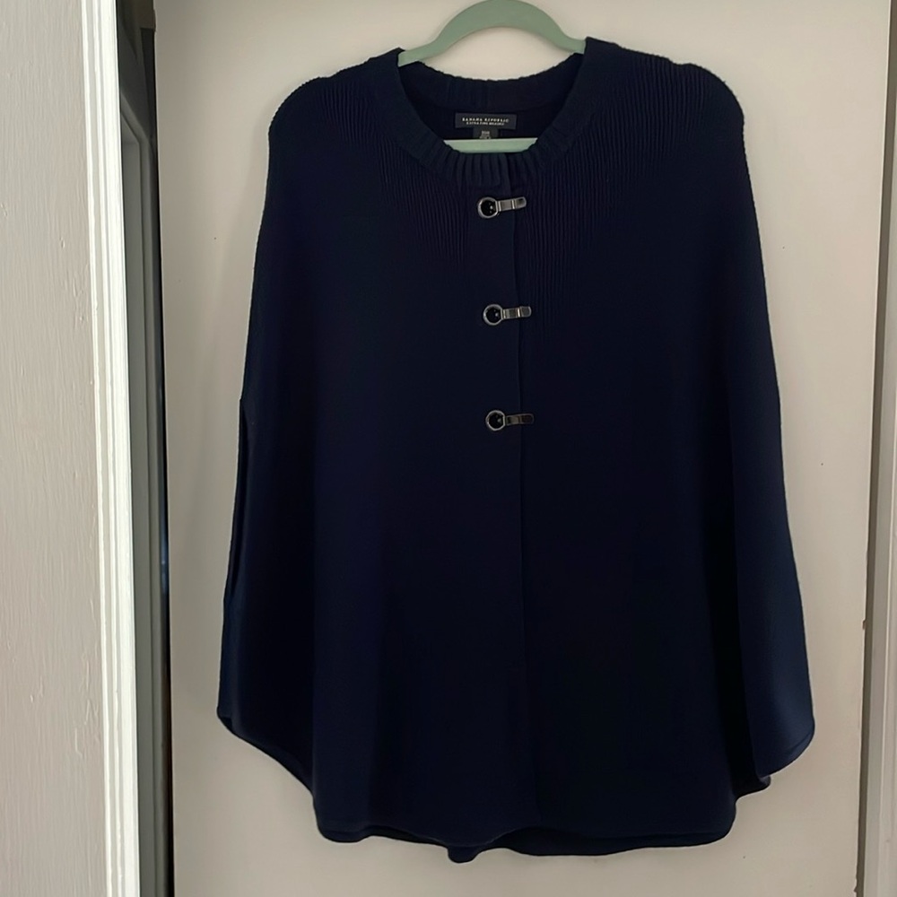 Banana republic navy merino wool cape. Size xs/s